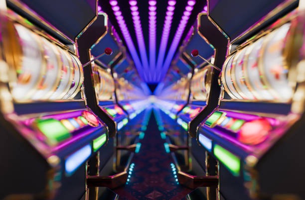 erek 53 mobile app interface showing slot games and live-dealer options