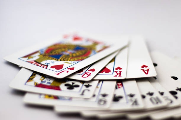 Round settlement Round result and payout display